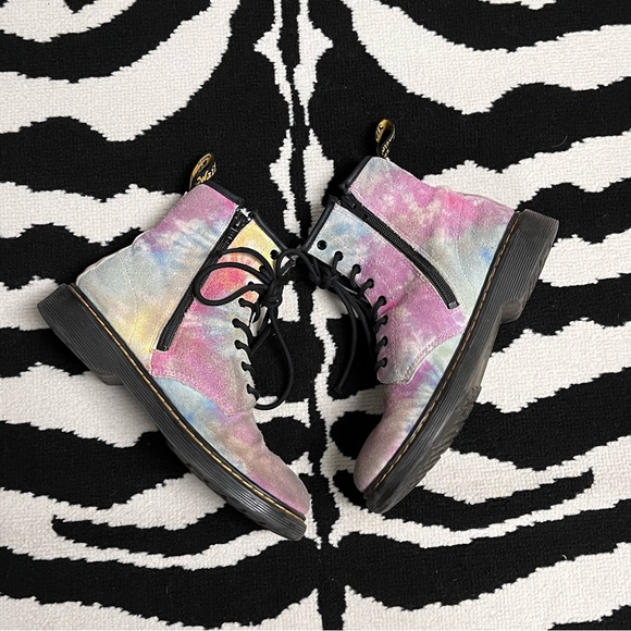 DR. MARTENS 1460 Pascal Suede Lace Up Boot in Tie Dye Size 6 - Picture 7 of 10